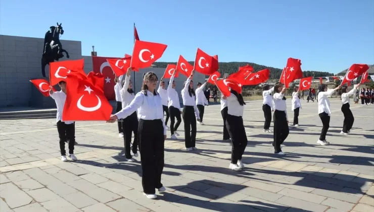 Kars’ta 29 Ekim Cumhuriyet Bayramı Coşkuyla Kutlandı